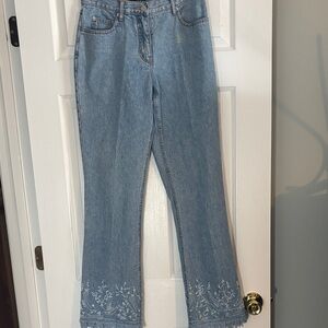 Elegant Embroidered Women's Flare Jeans